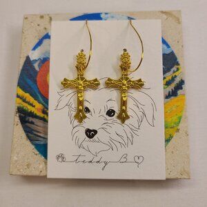 Bayonet Clasped Cross Hoop Earrings